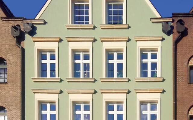 Elewator Gdansk Hostel вид на фасад