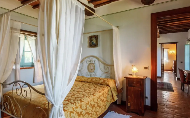 Luxury Pool Villa in Cortona