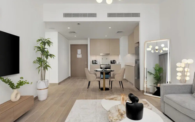Maison Privee - Charming Urban Escape with Resort-Style Facilities