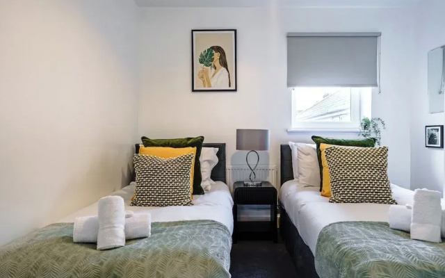 Whitchurch Road Retreat in Cardiff