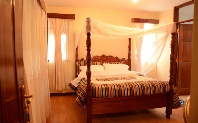Upperhill Blueberry Hotel