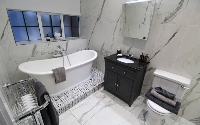TP Apartments - Great Charles Penthouse