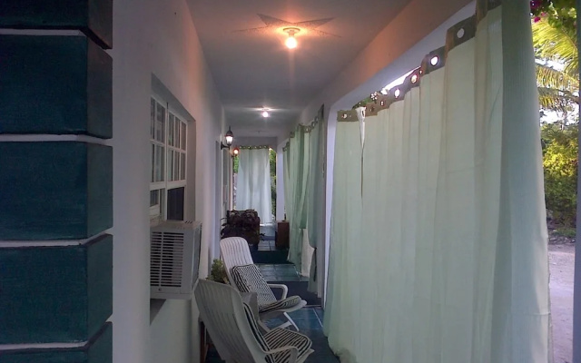 Silver Palm Guest House Turks and Caicos