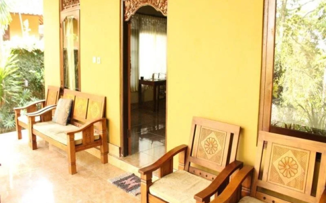 Batik Painting Villa Bali