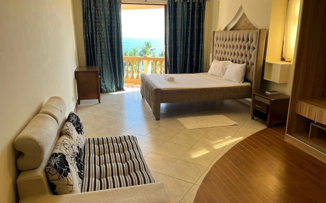 The Penthouse Waterfronts