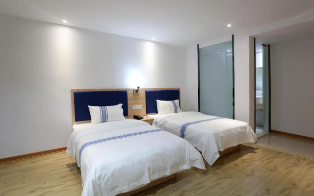 Chongzuo seaside holiday hotel