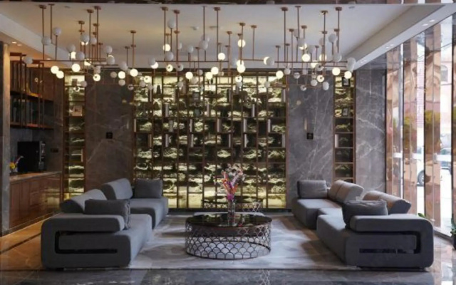Kamston International Hotel