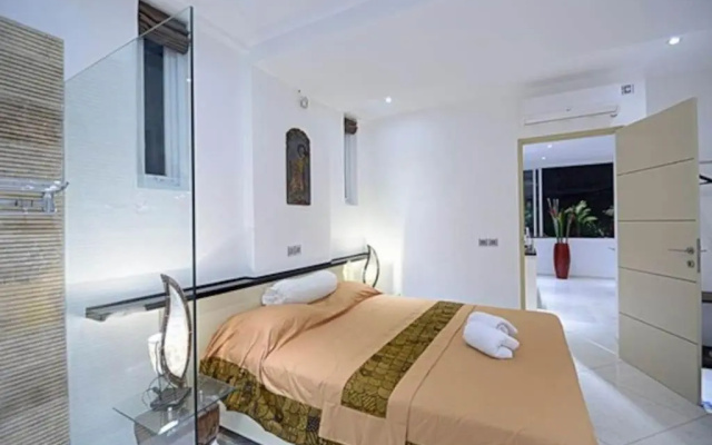 Flora Apartment Bali