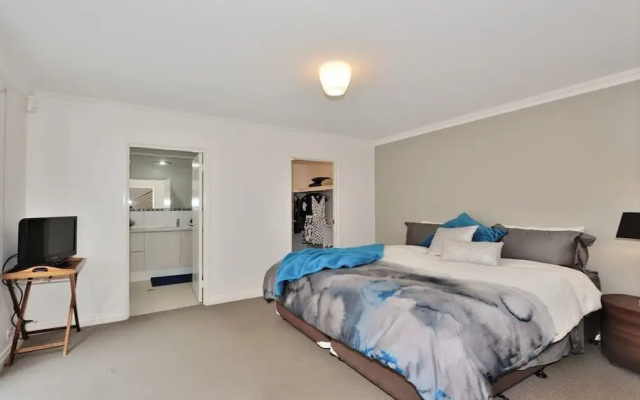 Amawind Rockingham Apartments