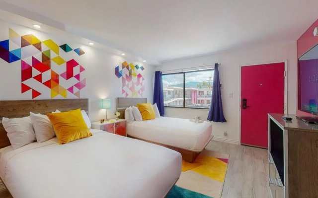 Hotel Zazz