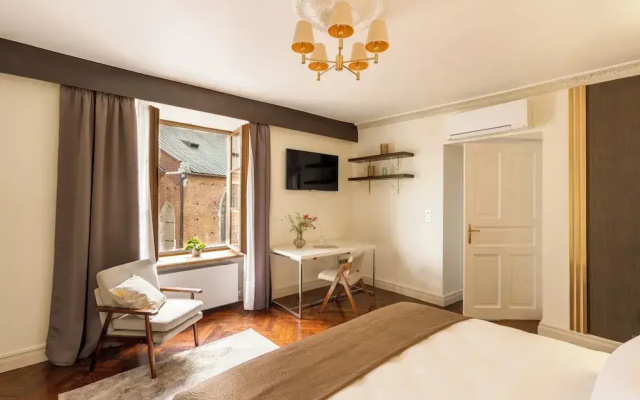 Main Square Prestige Suites -Staymoovers