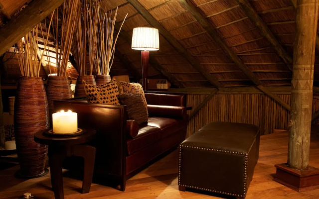 Serena Mivumo River Lodge