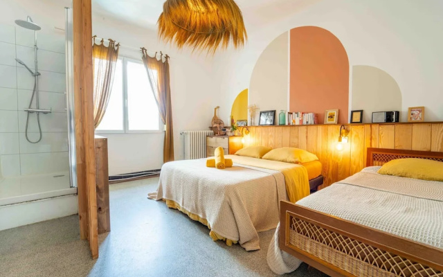 La Boga Surf House