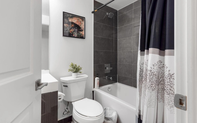 Dundas District Suites