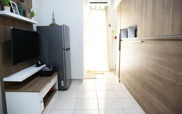 Comfortable The Springlake Summarecon Apartment