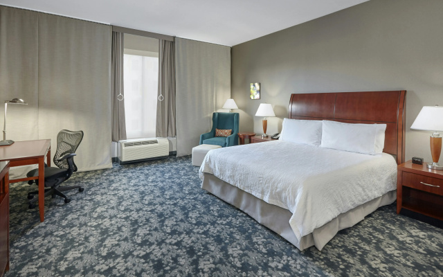 Hilton Garden Inn Naperville/Warrenville