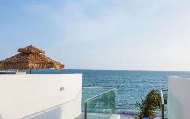 YI HAI Seaview Hotel