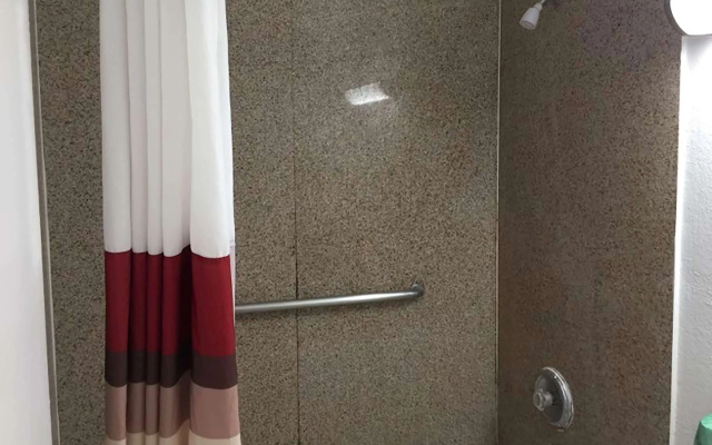 Travelodge by Wyndham San Antonio Lackland AFB North