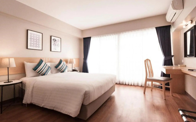 Samran Place Hotel