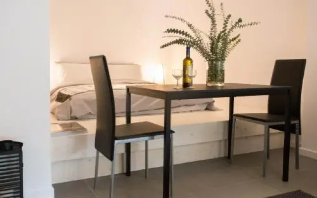 Homz Studios Faliro