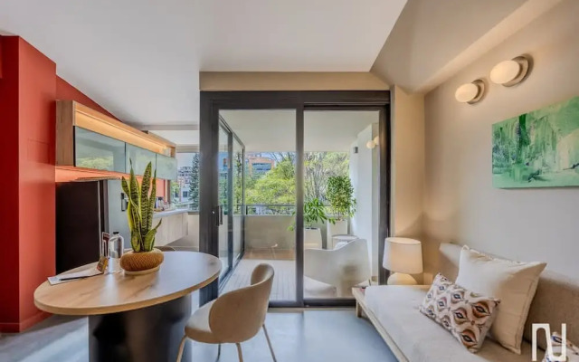NOK Bright 1BR With Outdoor Terrace