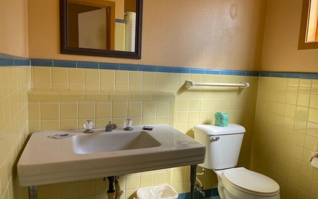 Budget Inn Motel