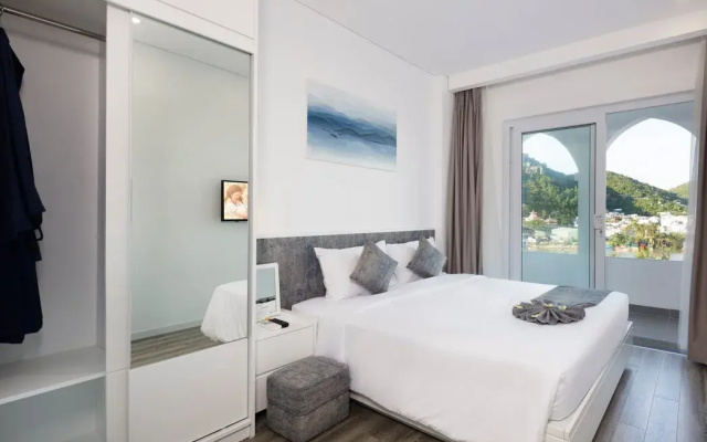 Cham Oasis Nha Trang Resort Condotel