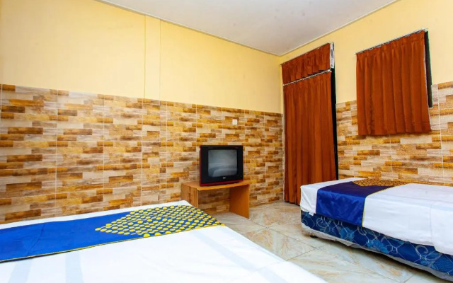 SPOT ON 2815 Hotel Damai