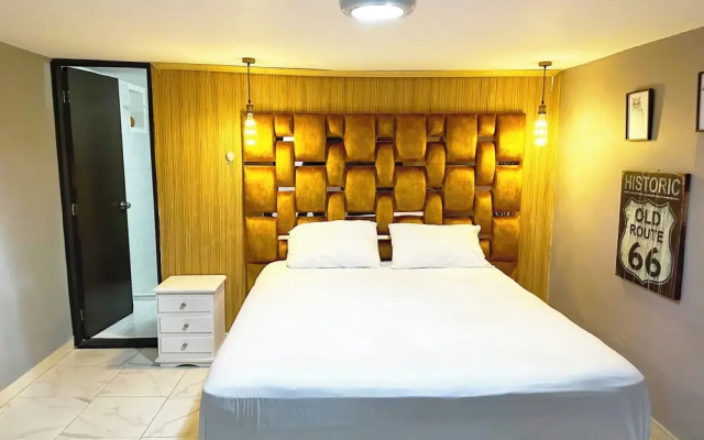 PROMO 18 BDRM Building, Pool+ 5Jacuzzis at Poblado