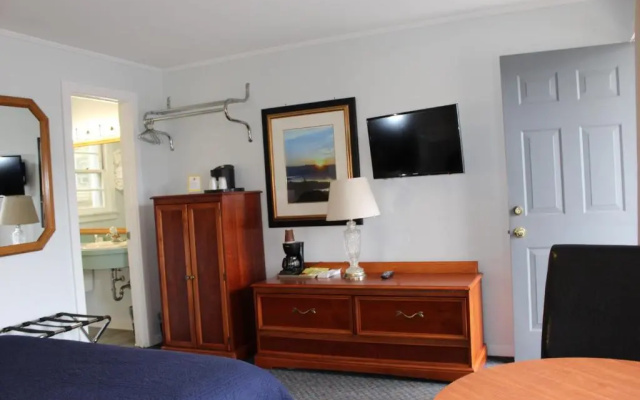 Admiral Motel