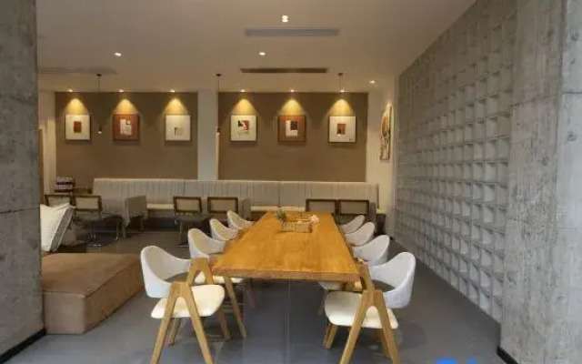 Yifang Hotel