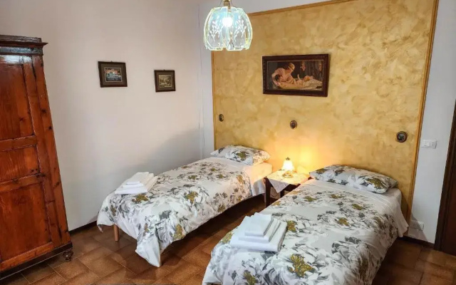 Gold B&B