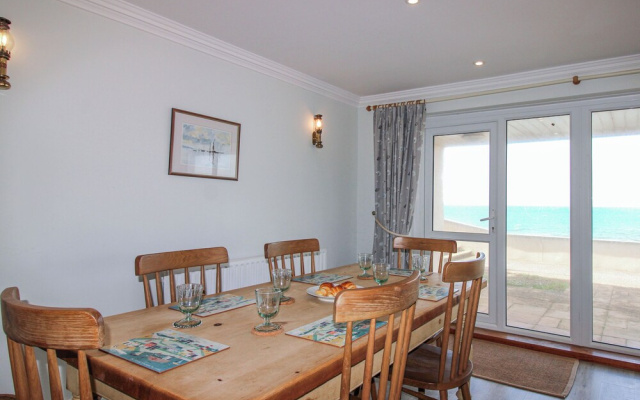 7 Thurlestone Rock