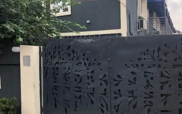 Gachiba Suites
