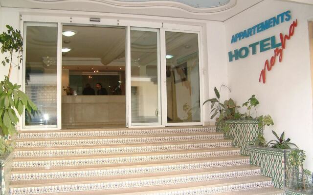 Отель Appart Hotel Nezha Марокко, Танжер - отзывы, цены и фото номеров - забронировать отель Appart Hotel Nezha онлайн вид на фасад