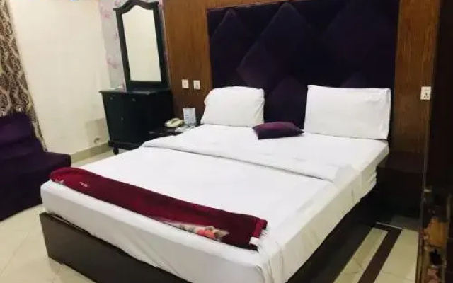 Hotel Pak Continental