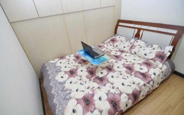 Kunming Harbor Home Hostel