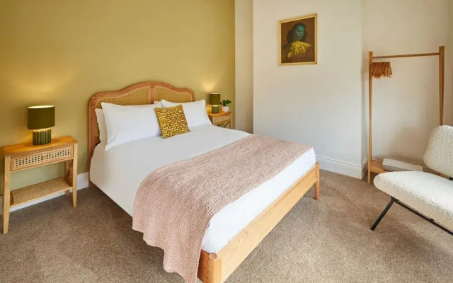 Host Stay Sunbeam House