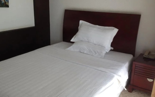 Shihui Neighborhood Holiday Hotel