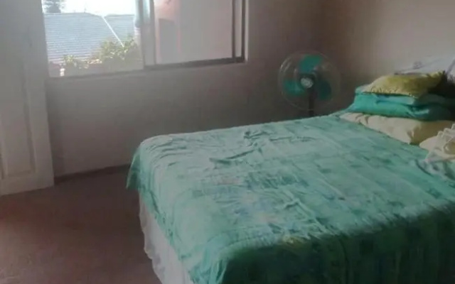 Bona Manzi 7