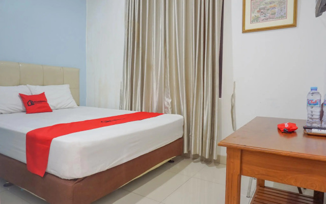 Residences by RedDoorz Syariah @ Buah Batu