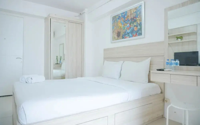 Cozy Stay and Homey Studio Apartment at Bassura City Apartment
