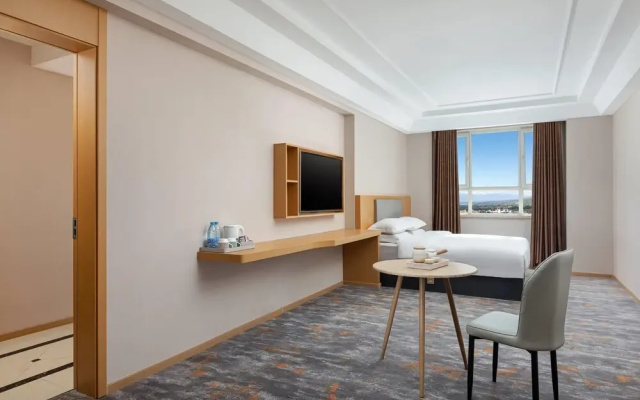 Days Hotel By Wyndham Xinyuan Nalati Airport