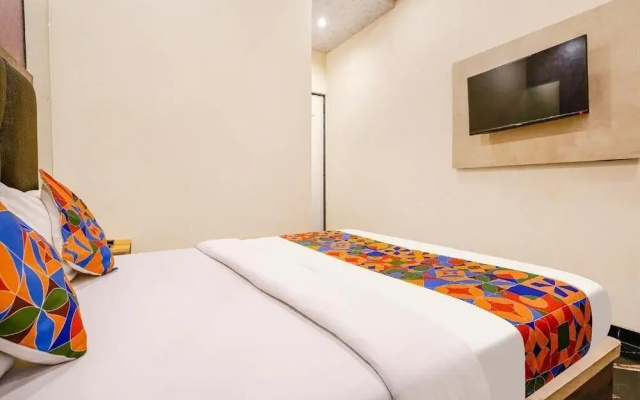 Hotel Priceless