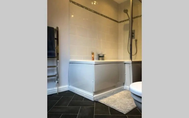 Private Coach House in Gated Residence