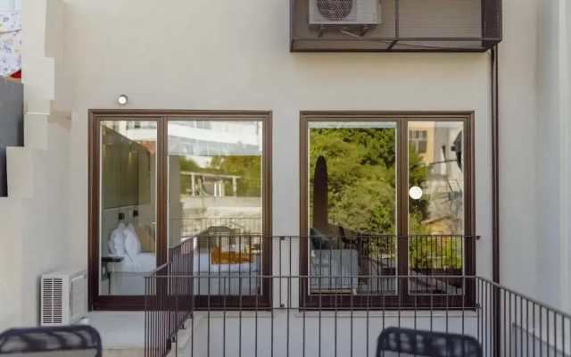 Legacy Oporto Premium Apartment C by Vacationy