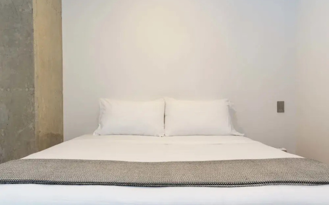 w Amazing 2BR w/ AC in Laureles