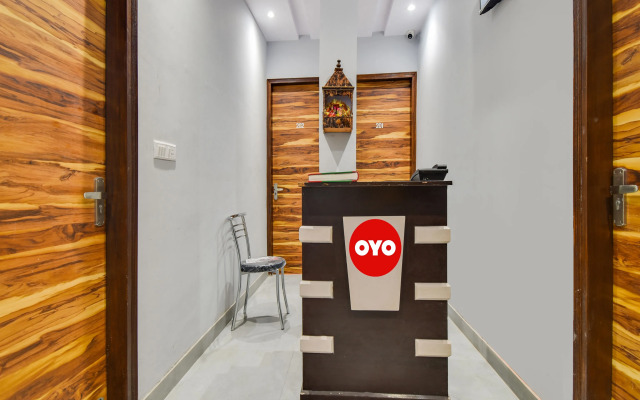 Hotel O Iris Lite