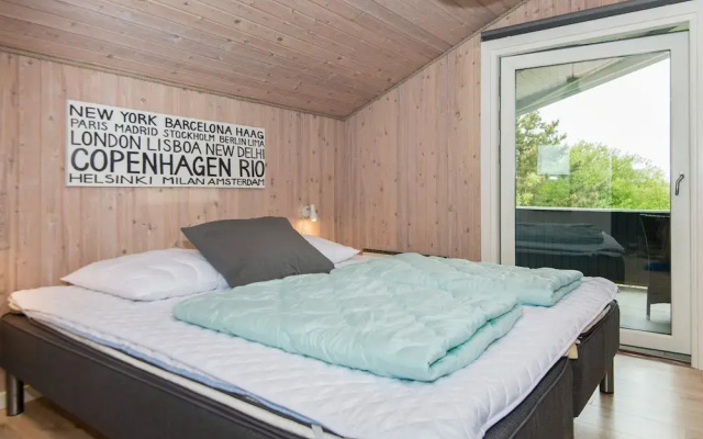 6 Person Holiday Home in Romo
