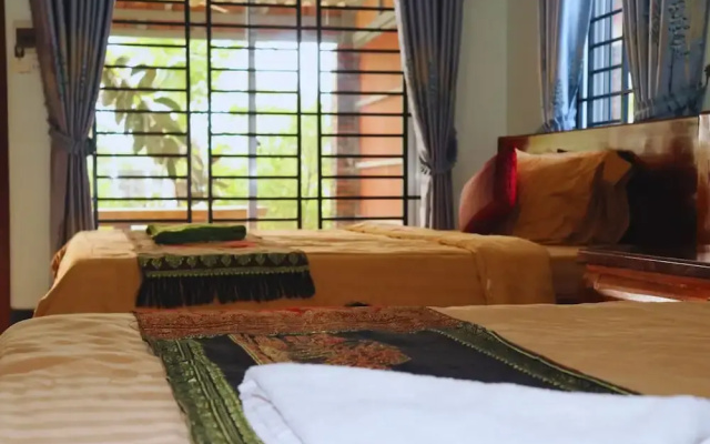 AHHA Bungalow Kampot